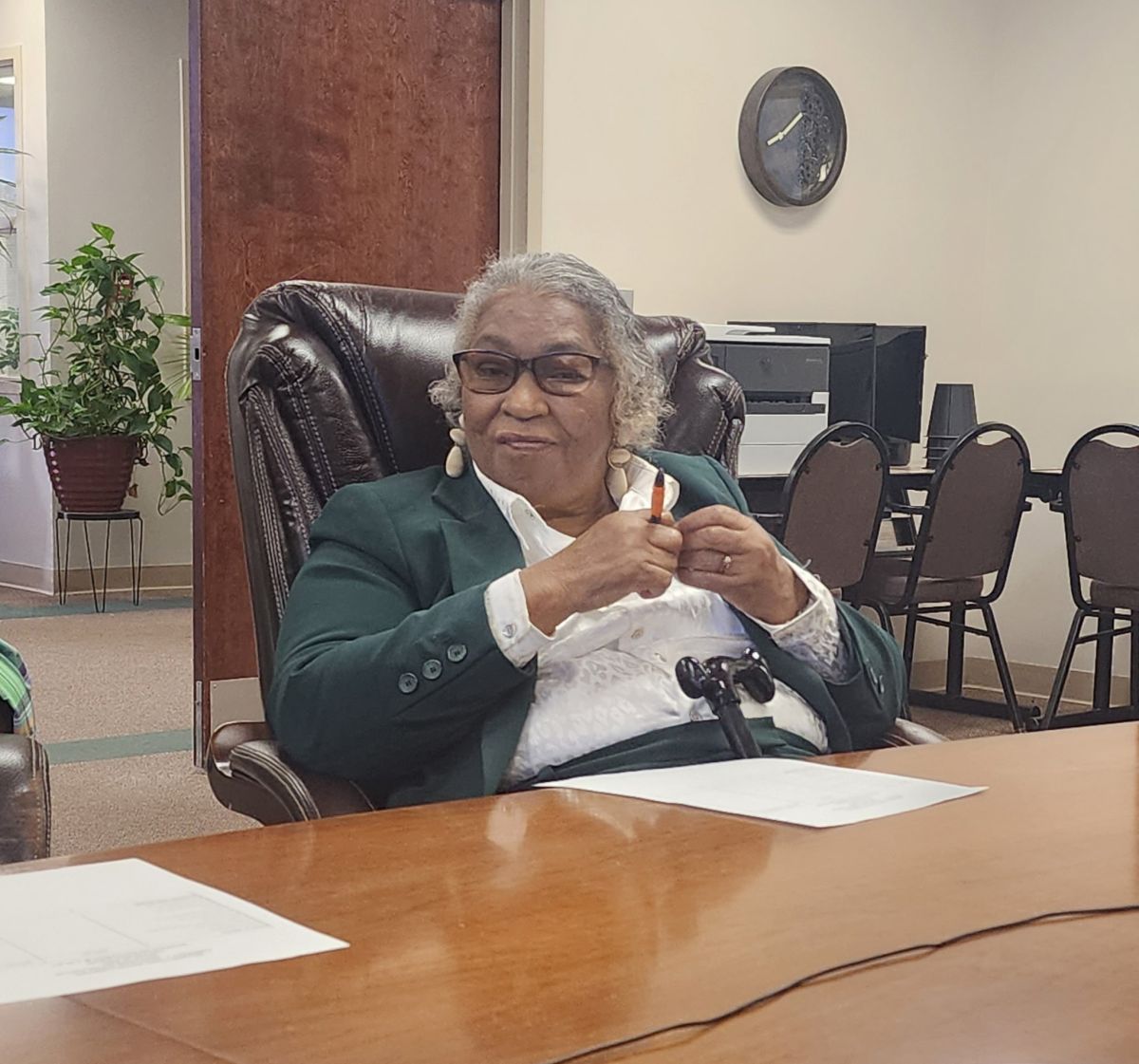 ~IN LOVING MEMORY OF FLORENE LINNEN, PRESIDENT OF THE BROWN'S FERRY WATER COMPANY BOARD OF DIRECTORS.~